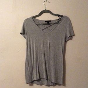gray t shirt that u can tie and crop